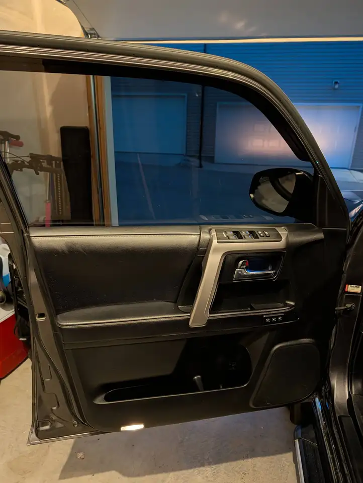 Toyota 4-Runner снимка Toyota 4-Runner