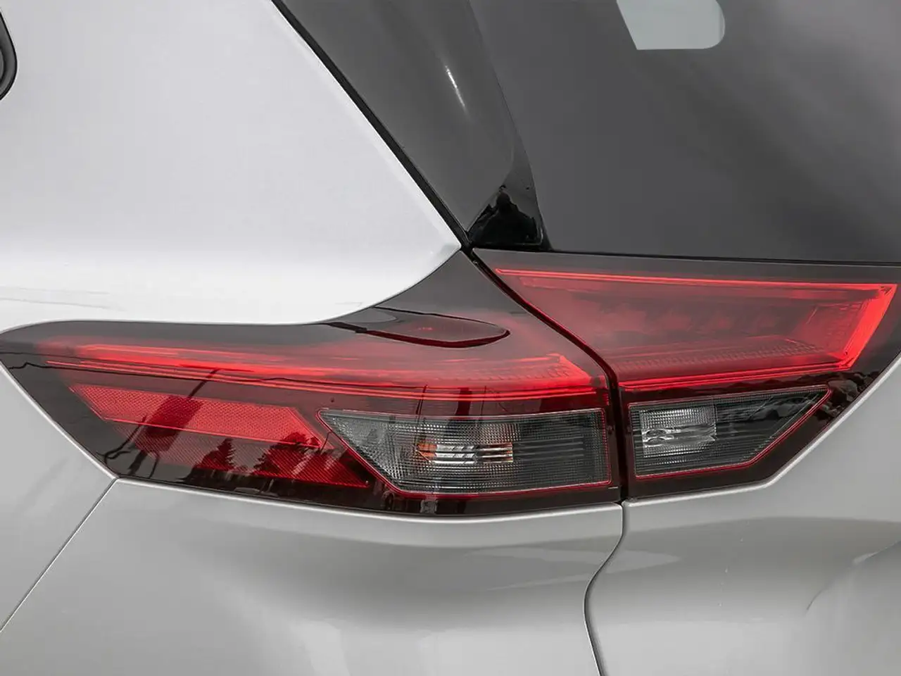 Nissan Rogue fotografie Nissan Rogue