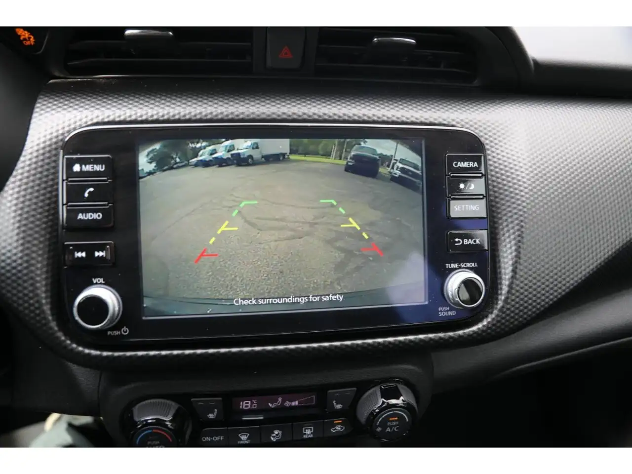 Nissan Kicks photo Nissan Kicks