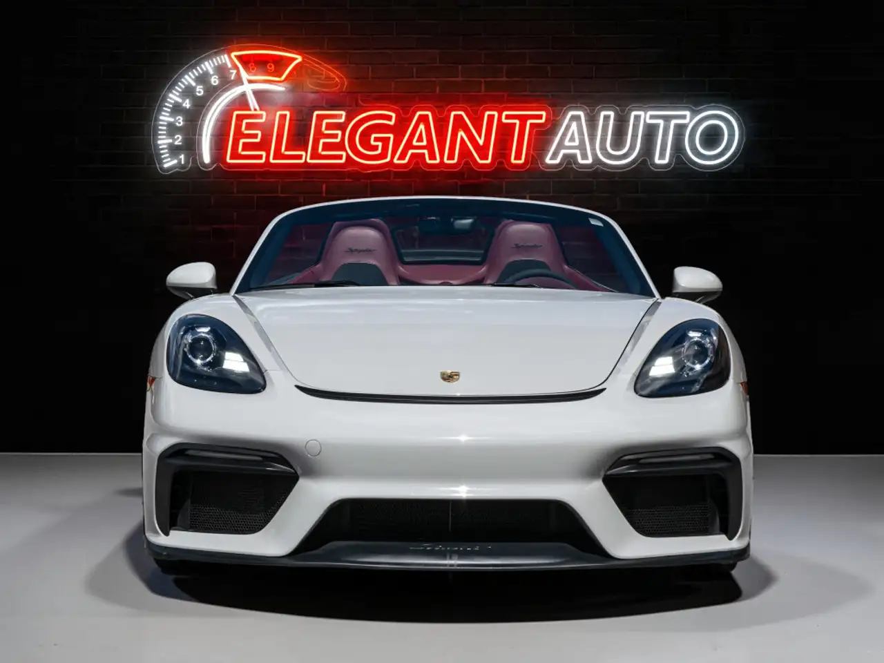 Porsche 718 Spyder снимка Porsche 718 Spyder