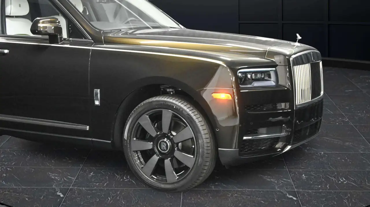 Rolls-Royce Cullinan fotografie Rolls-Royce Cullinan