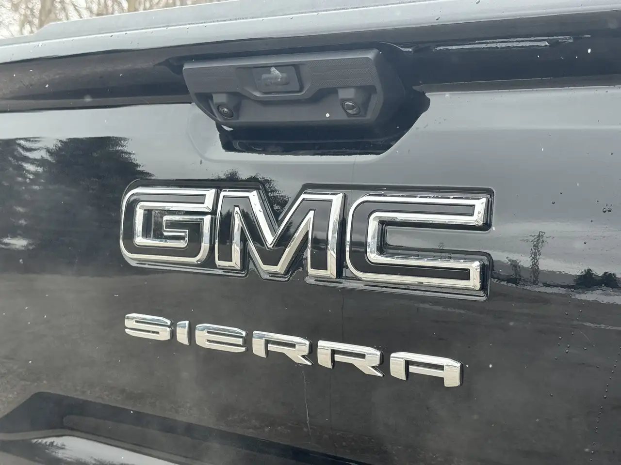 GMC Sierra 1500 photo GMC Sierra 1500