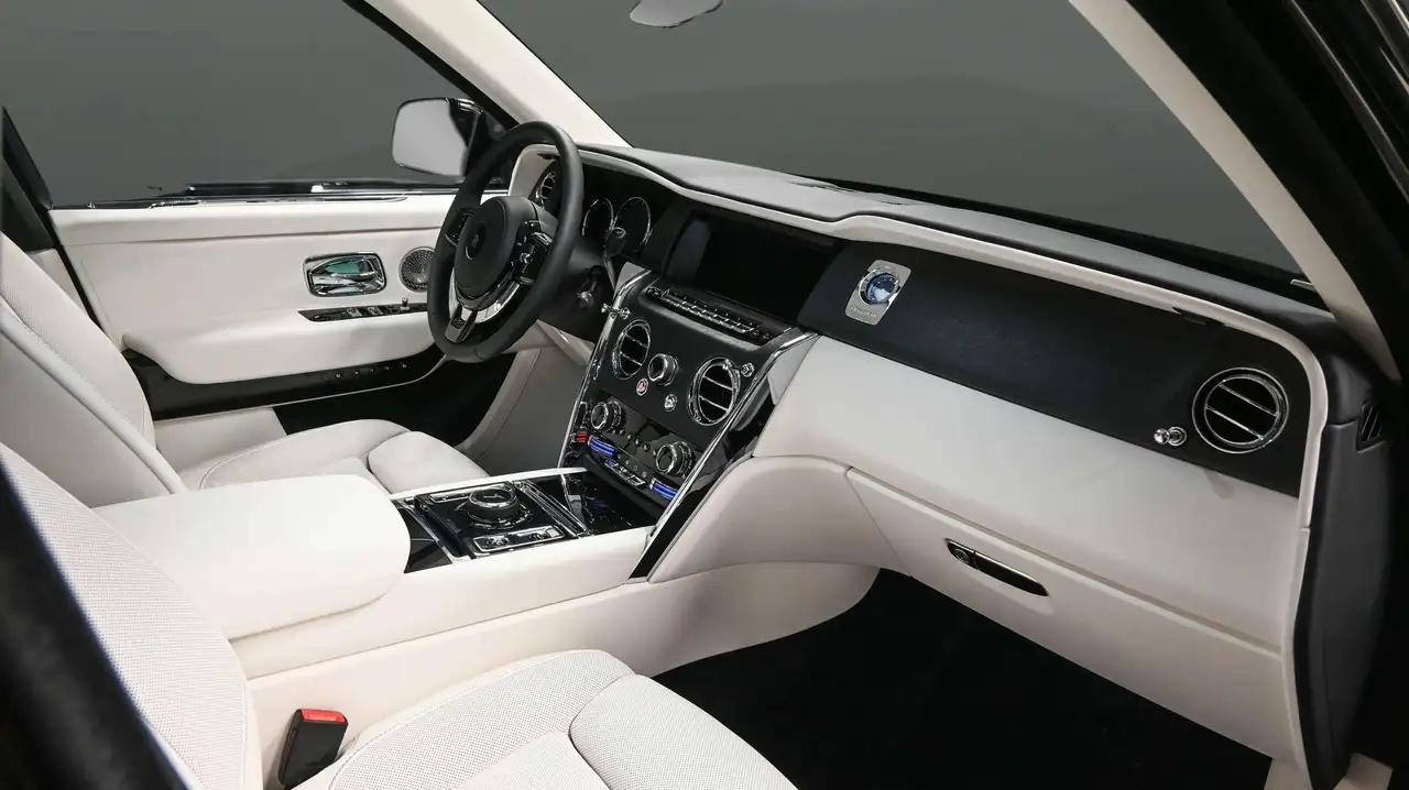 Rolls-Royce Cullinan fotografie Rolls-Royce Cullinan