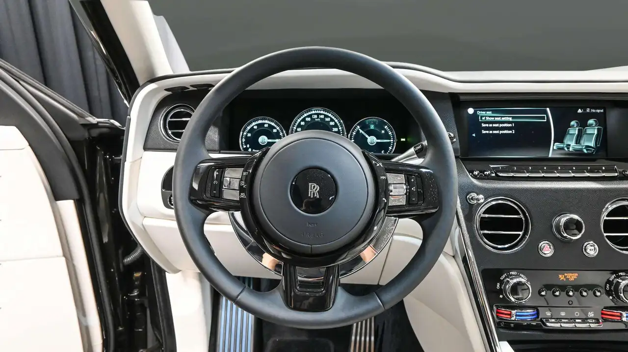 Rolls-Royce Cullinan fotografie Rolls-Royce Cullinan