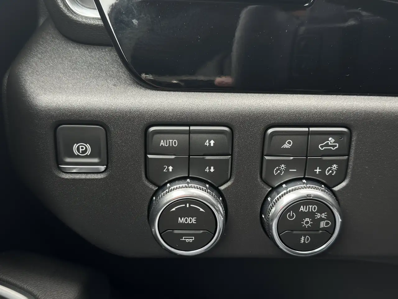 GMC Sierra 1500 photo GMC Sierra 1500