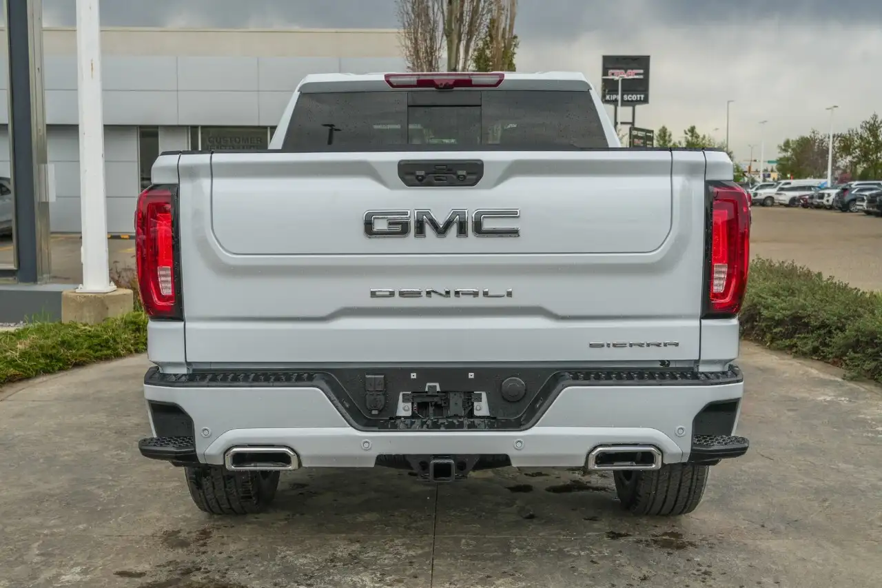 GMC Sierra 1500 photo GMC Sierra 1500