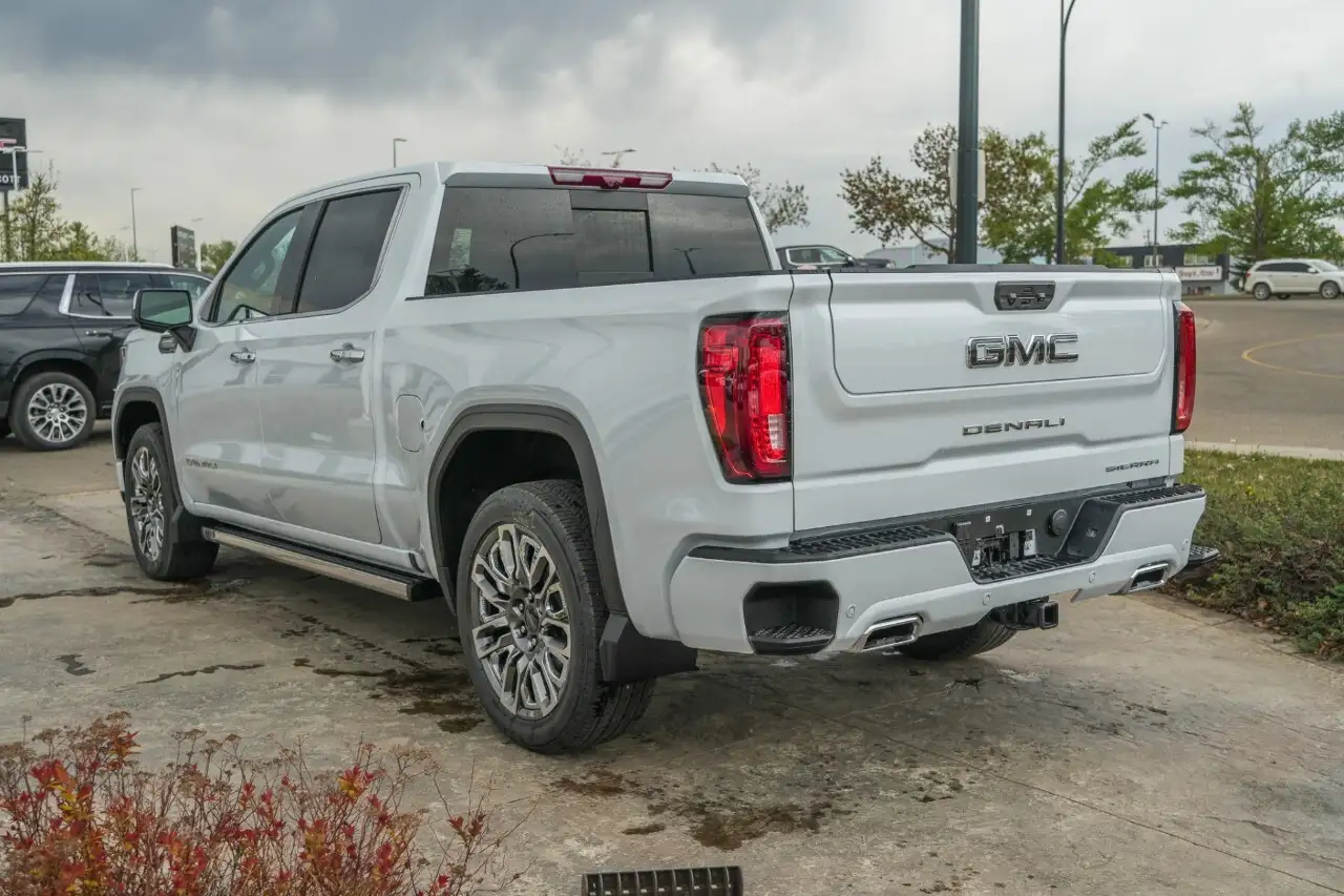 GMC Sierra 1500 photo GMC Sierra 1500