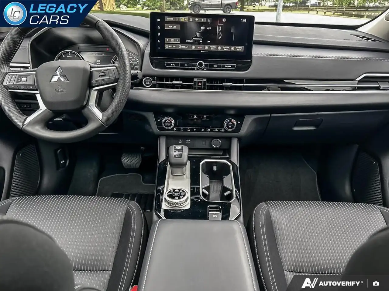 Mitsubishi Outlander photo Mitsubishi Outlander