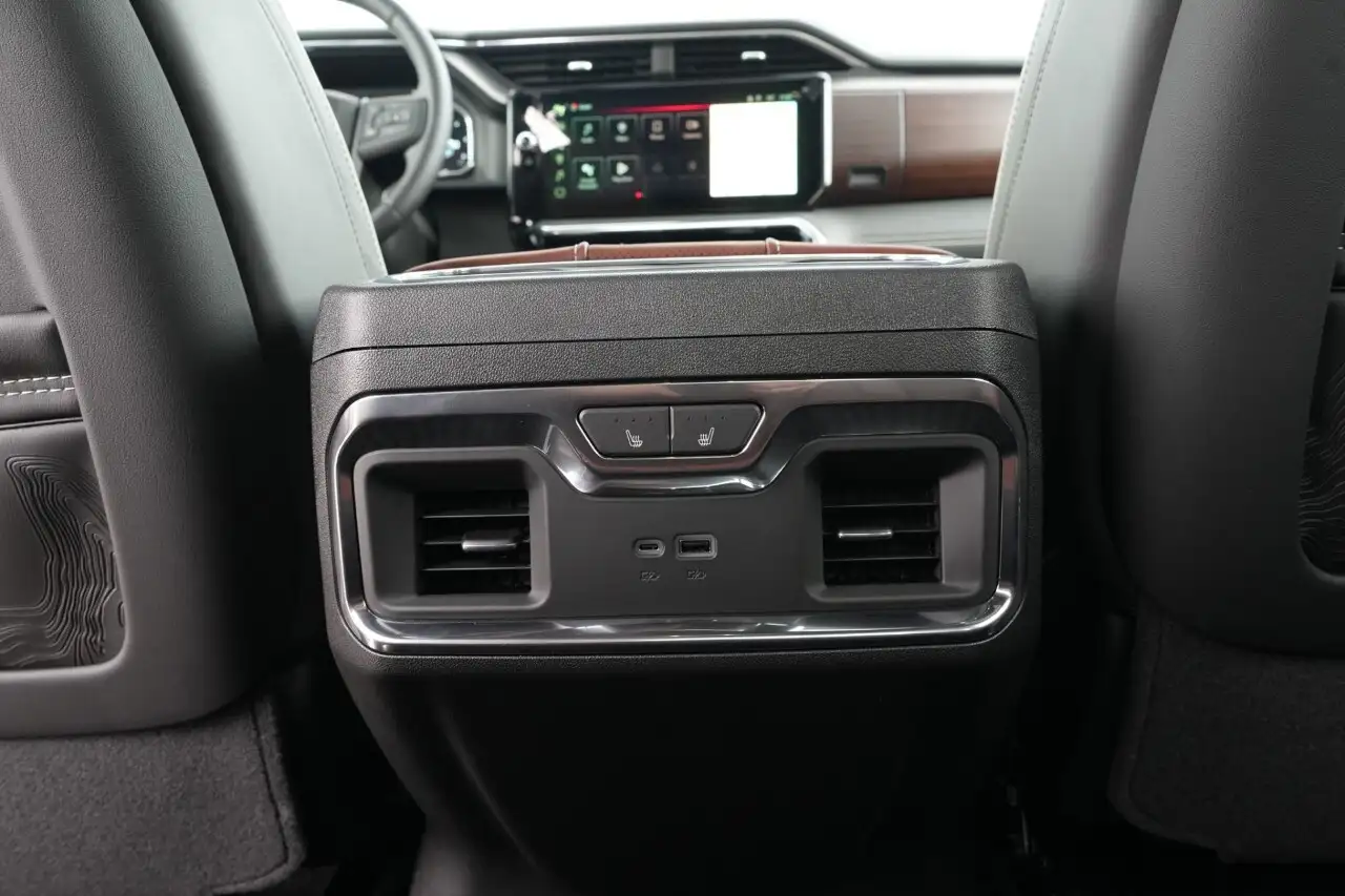 GMC Sierra 1500 photo GMC Sierra 1500