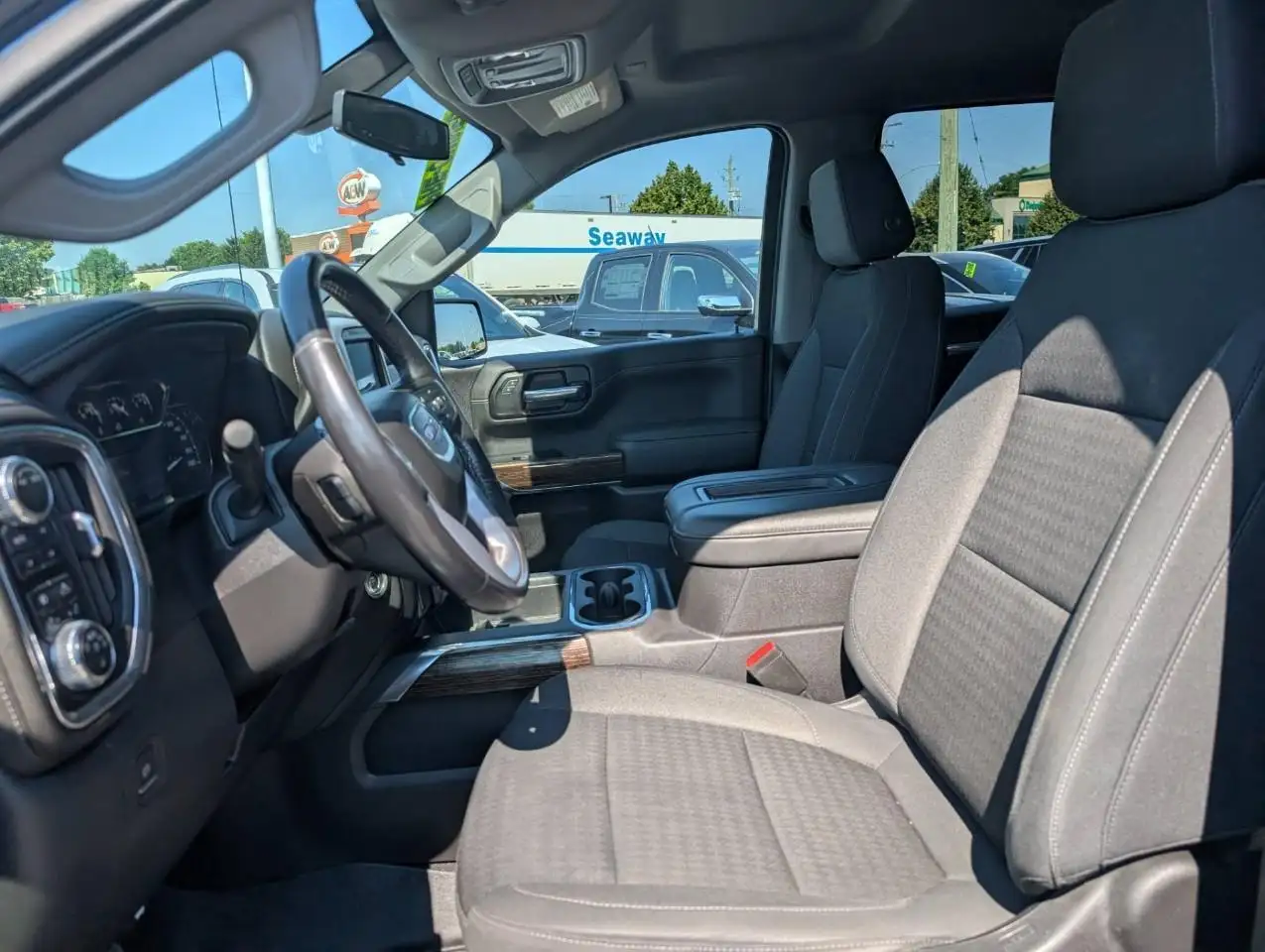 GMC Sierra 1500 photo GMC Sierra 1500