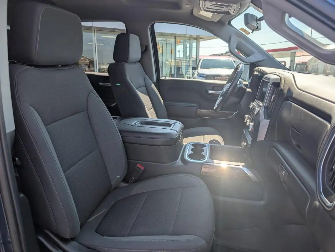 GMC Sierra 1500 photo GMC Sierra 1500