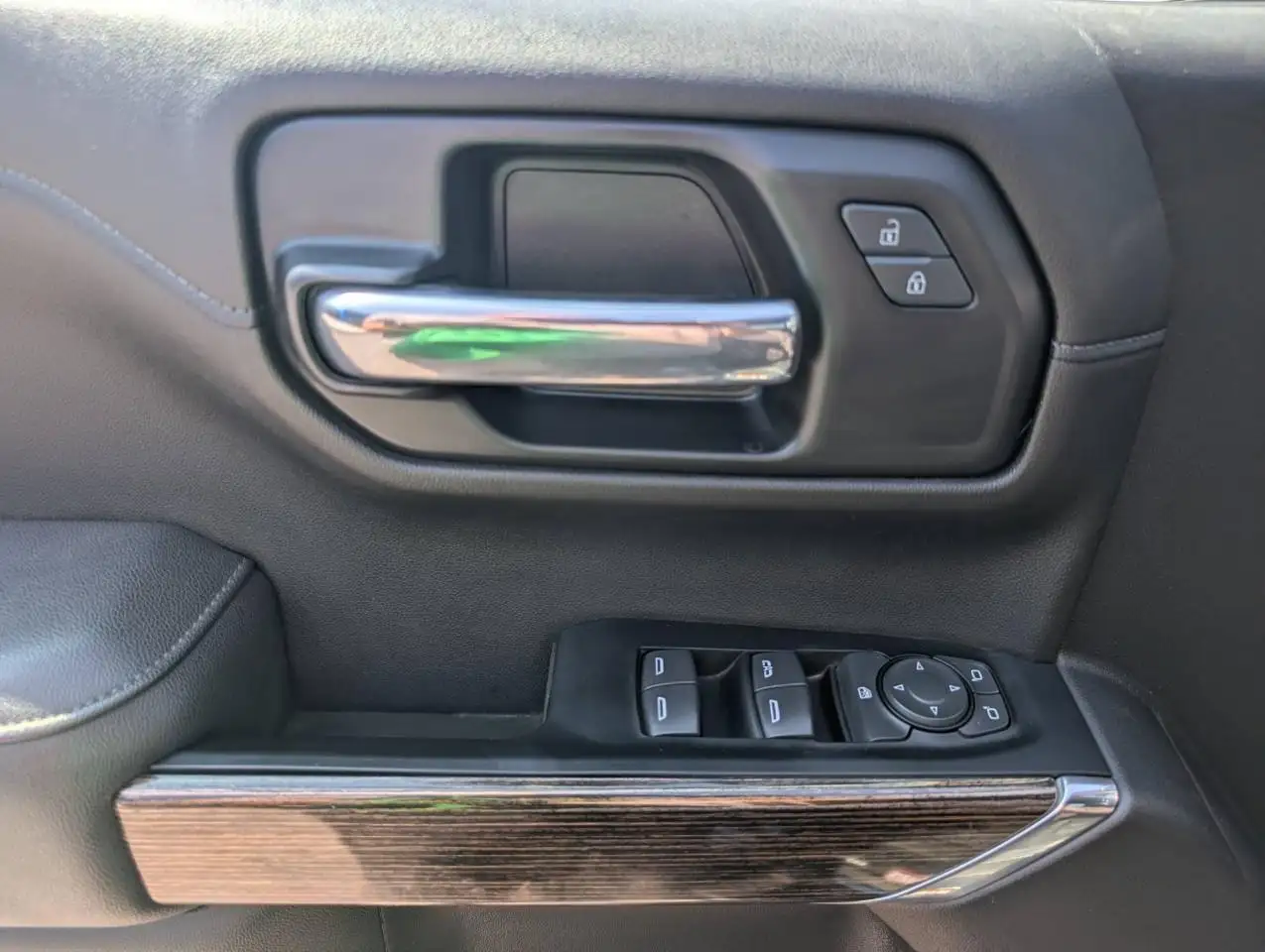 GMC Sierra 1500 photo GMC Sierra 1500