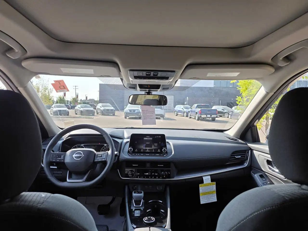 Nissan Rogue fotografie Nissan Rogue