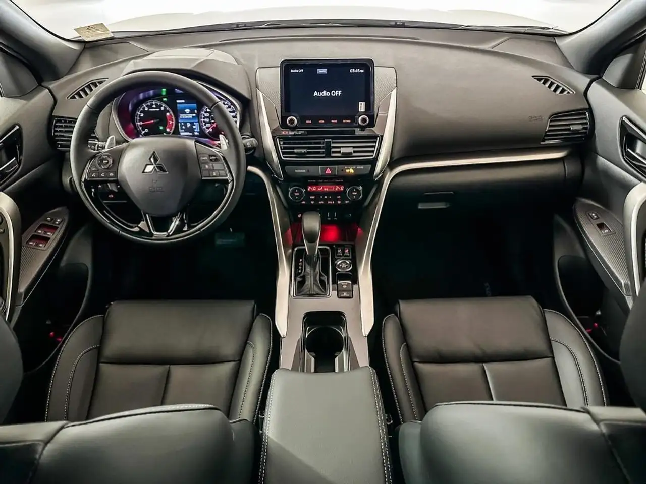 Mitsubishi Eclipse Cross снимка Mitsubishi Eclipse Cross