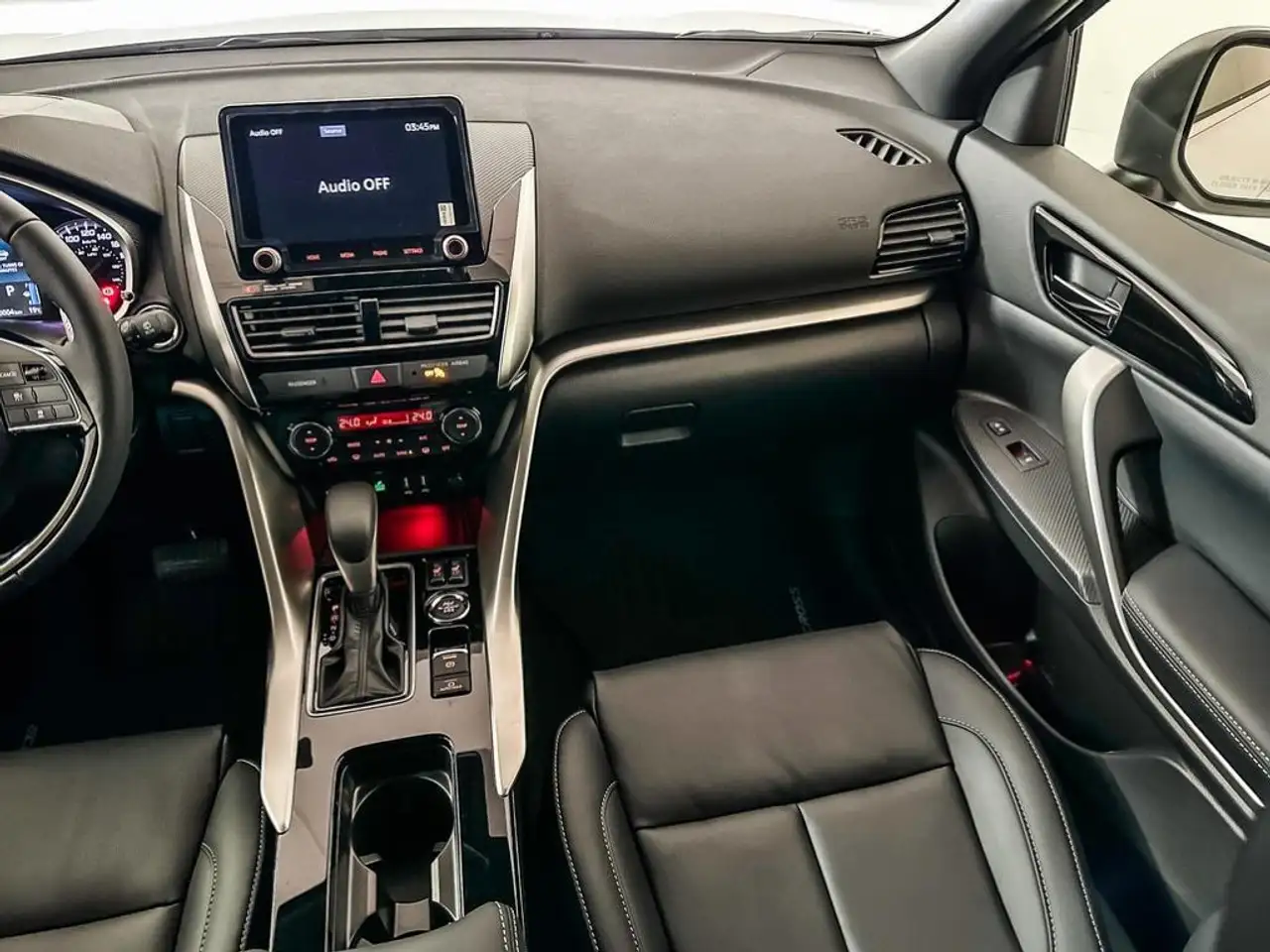 Mitsubishi Eclipse Cross снимка Mitsubishi Eclipse Cross