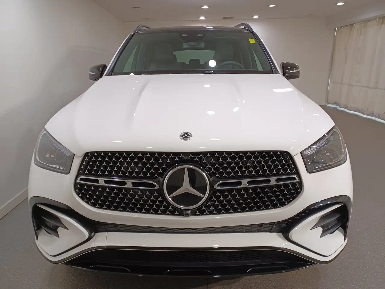 Mercedes-Benz GLE снимка Mercedes-Benz GLE