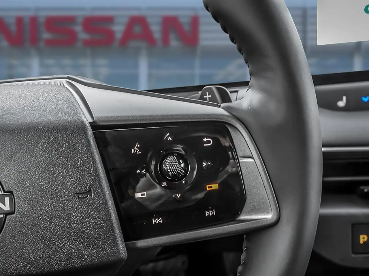 Nissan Leaf photo Nissan Leaf