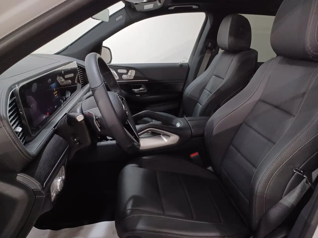 Mercedes-Benz GLE снимка Mercedes-Benz GLE