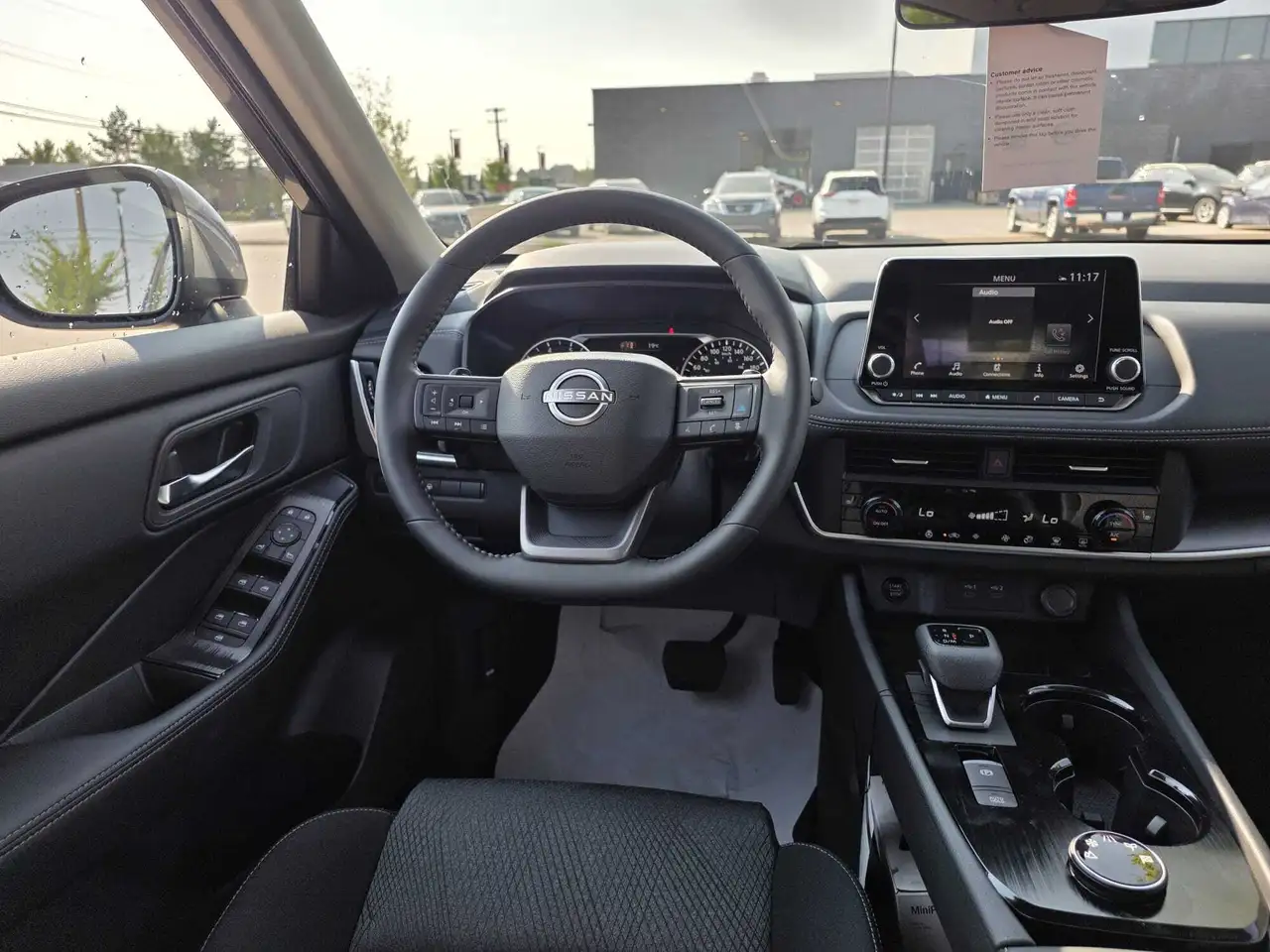 Nissan Rogue fotografie Nissan Rogue