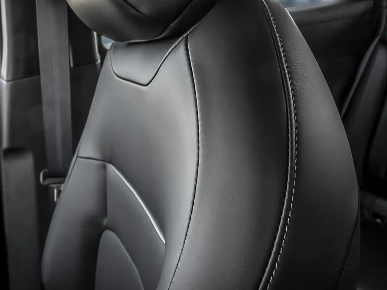 Nissan Leaf photo Nissan Leaf