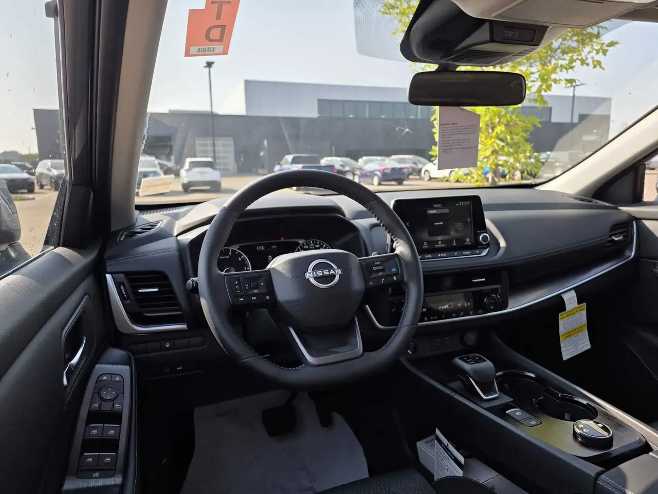 Nissan Rogue fotografie Nissan Rogue