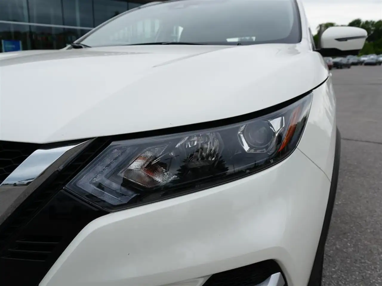 Nissan Qashqai снимка Nissan Qashqai