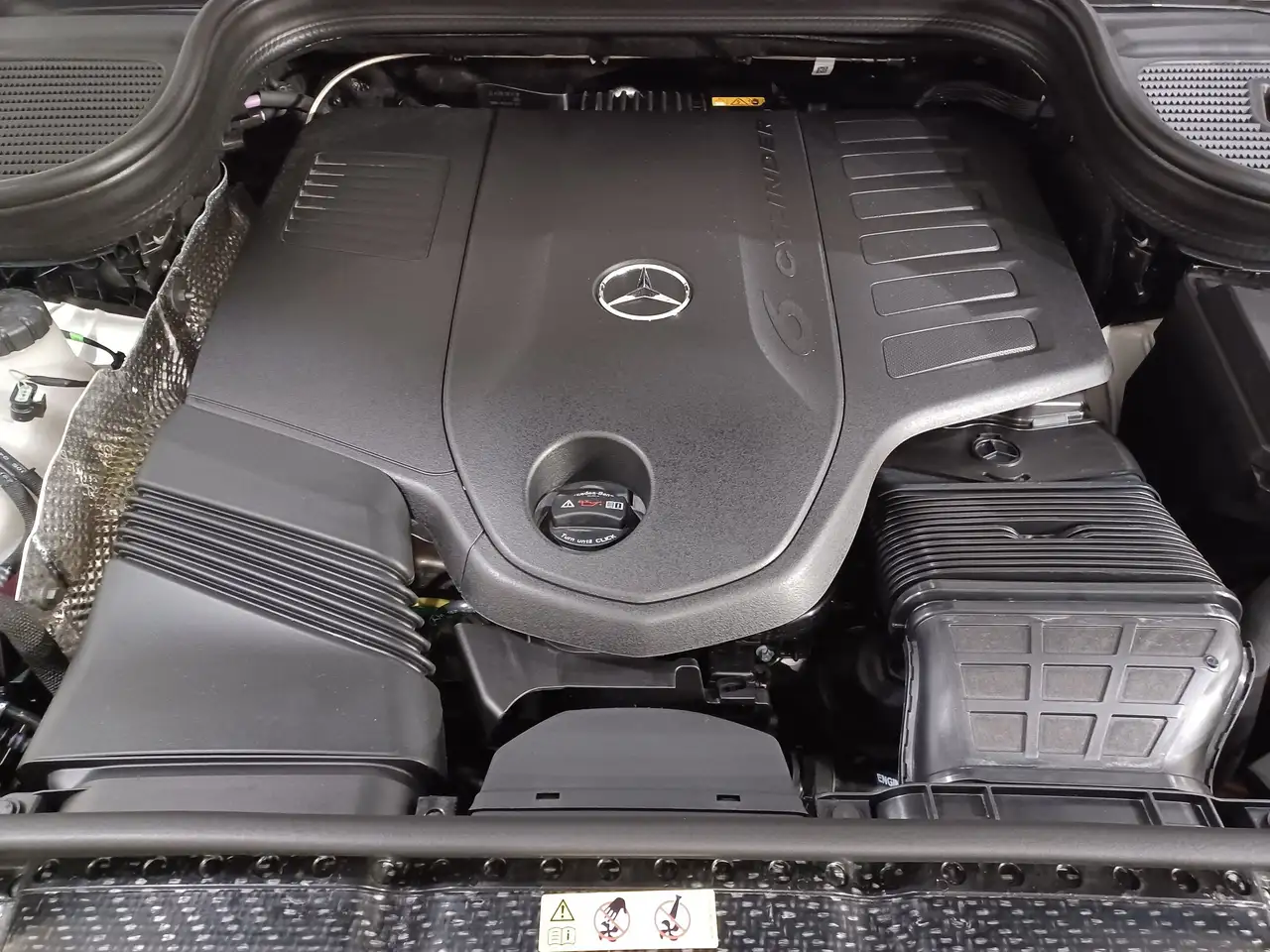 Mercedes-Benz GLE снимка Mercedes-Benz GLE