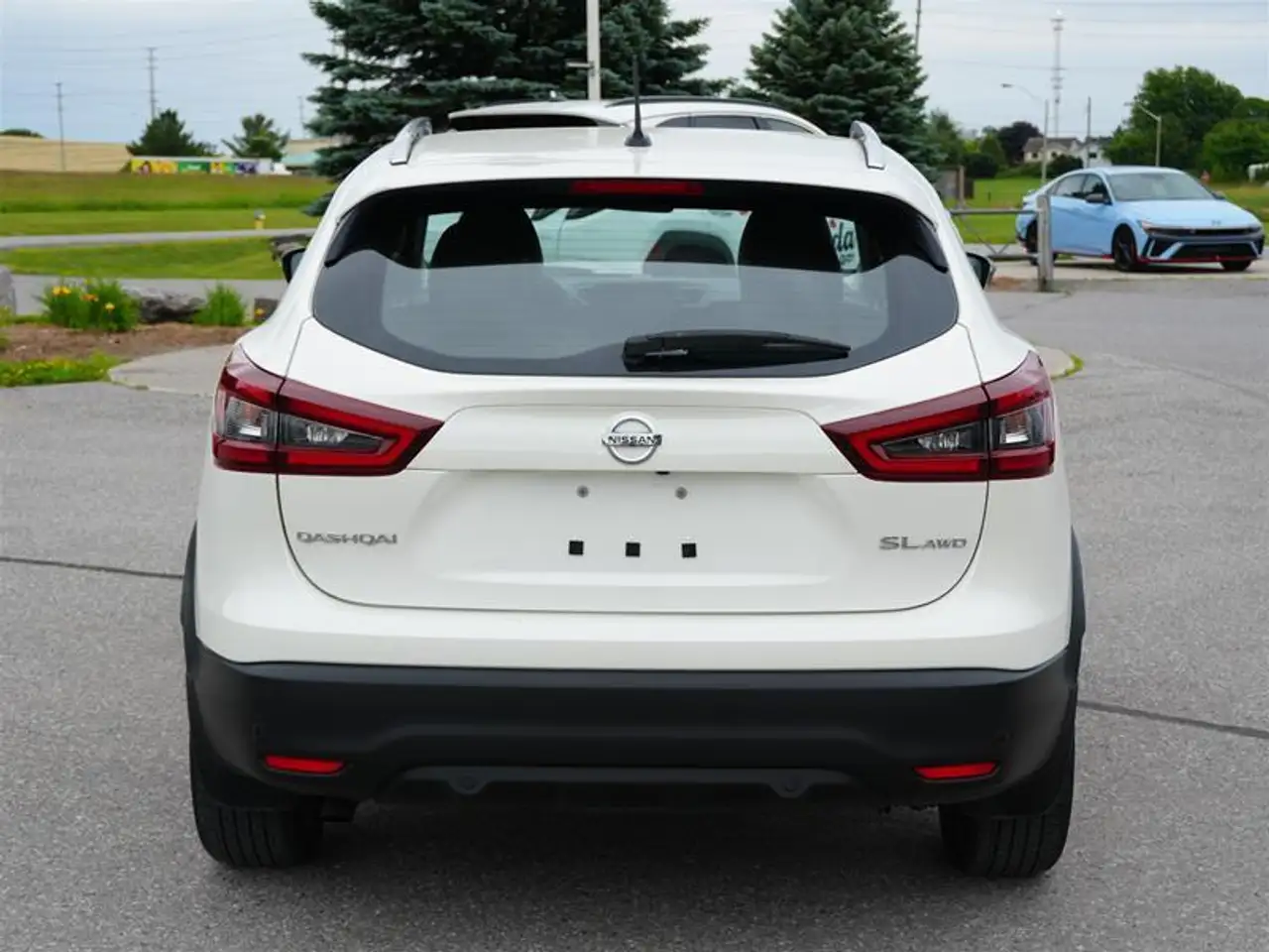 Nissan Qashqai снимка Nissan Qashqai