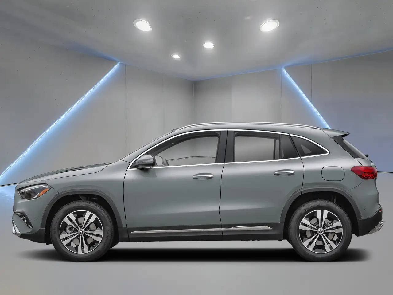 Mercedes-Benz GLA снимка Mercedes-Benz GLA