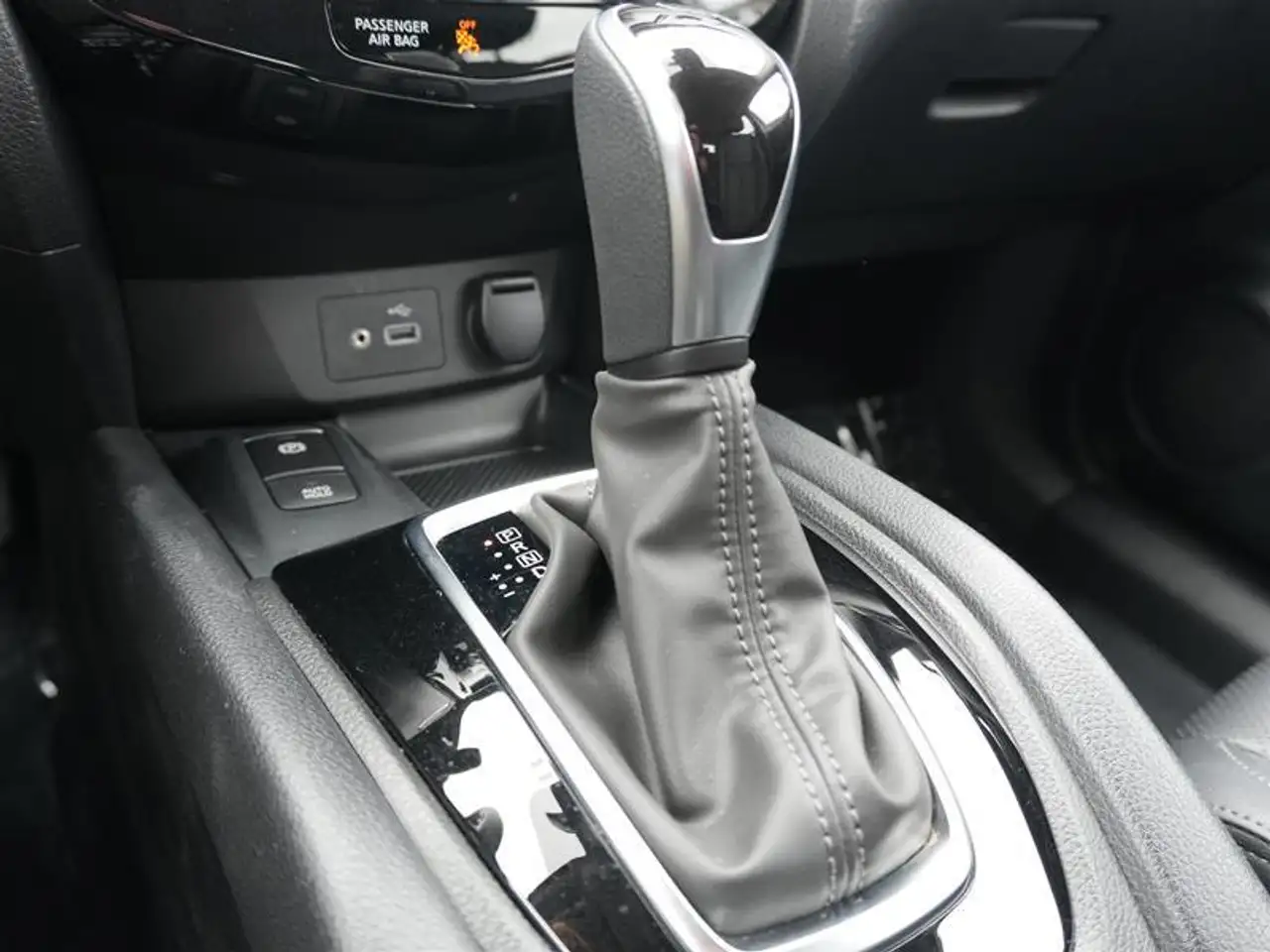 Nissan Qashqai снимка Nissan Qashqai