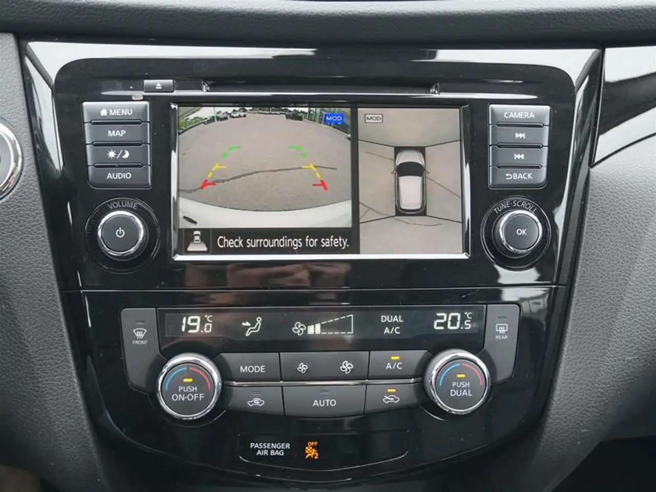 Nissan Qashqai снимка Nissan Qashqai