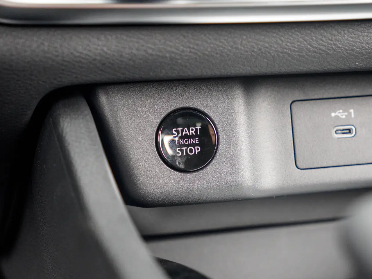 Nissan Rogue photo Nissan Rogue