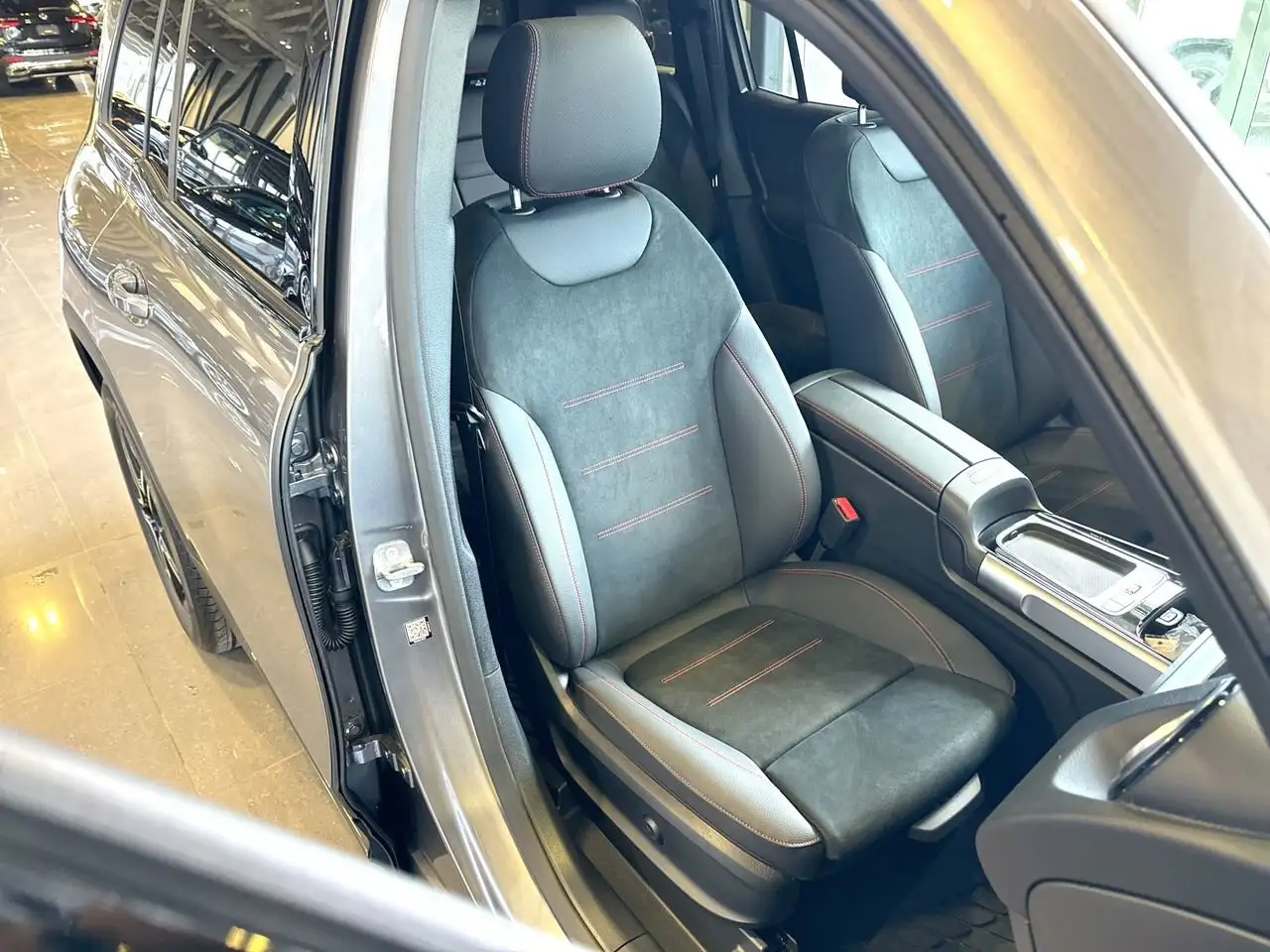 Mercedes-Benz GLB fotografie Mercedes-Benz GLB