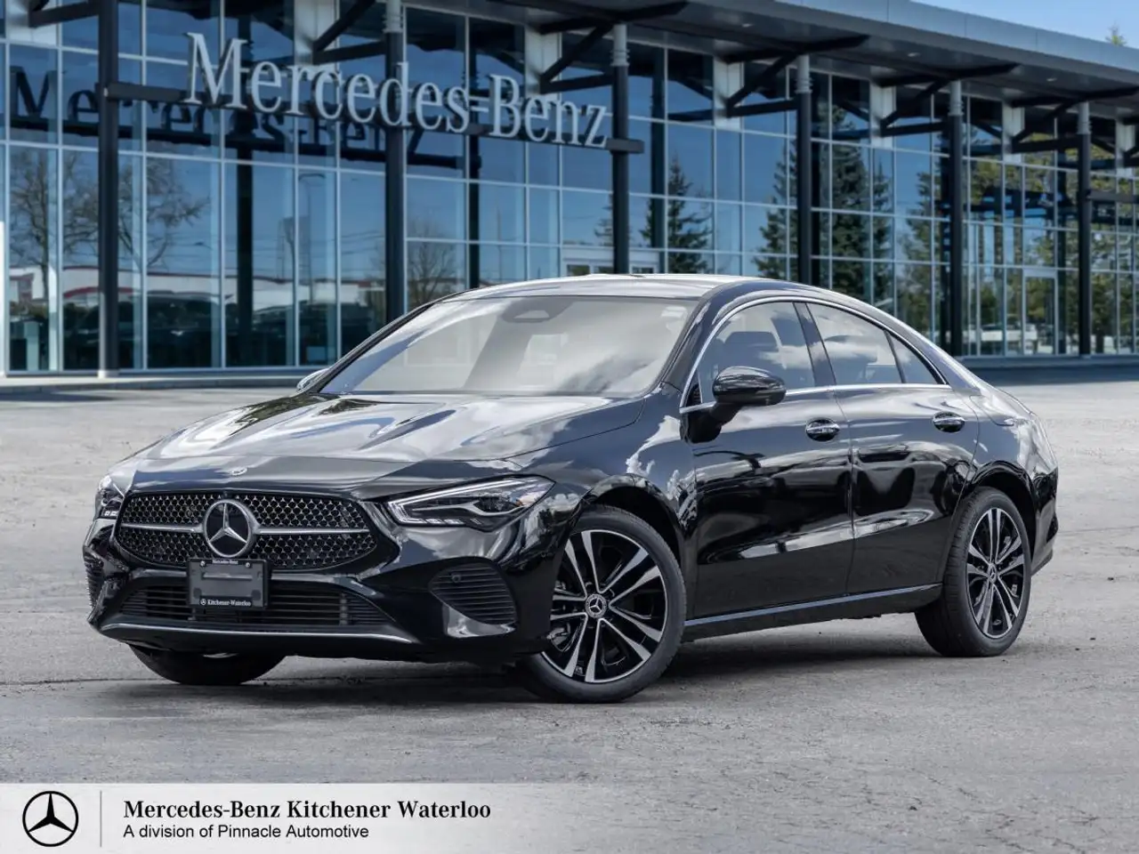 Mercedes-Benz CLA снимка Mercedes-Benz CLA