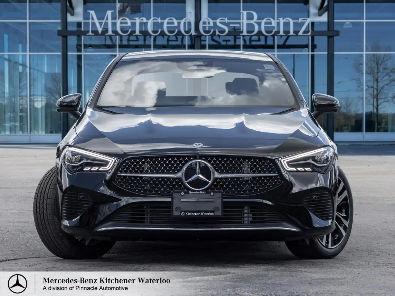 Mercedes-Benz CLA снимка Mercedes-Benz CLA