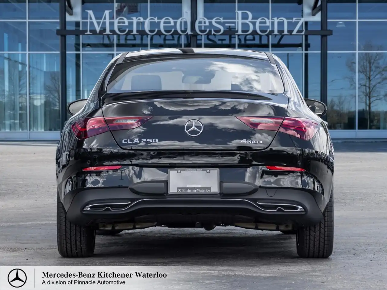 Mercedes-Benz CLA снимка Mercedes-Benz CLA
