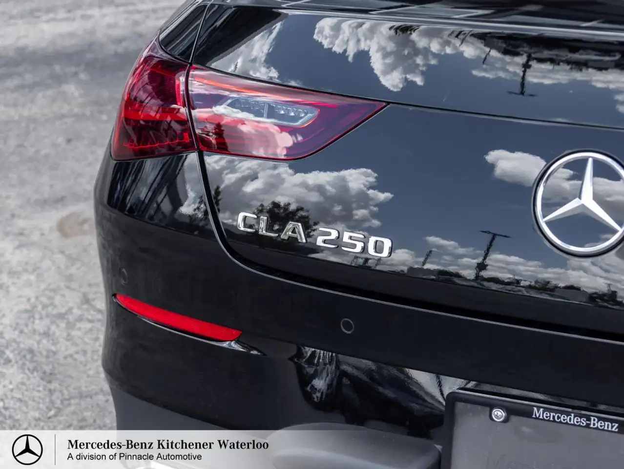 Mercedes-Benz CLA снимка Mercedes-Benz CLA