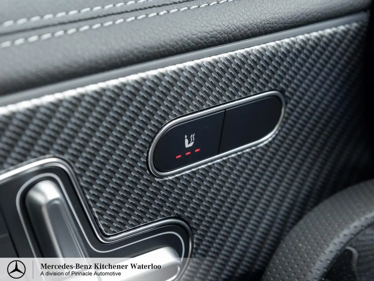 Mercedes-Benz CLA снимка Mercedes-Benz CLA