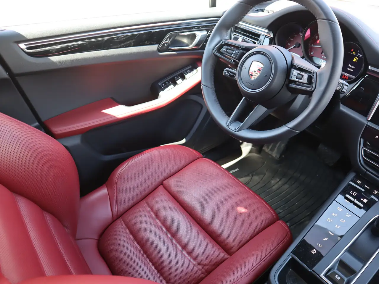 Porsche Macan снимка Porsche Macan