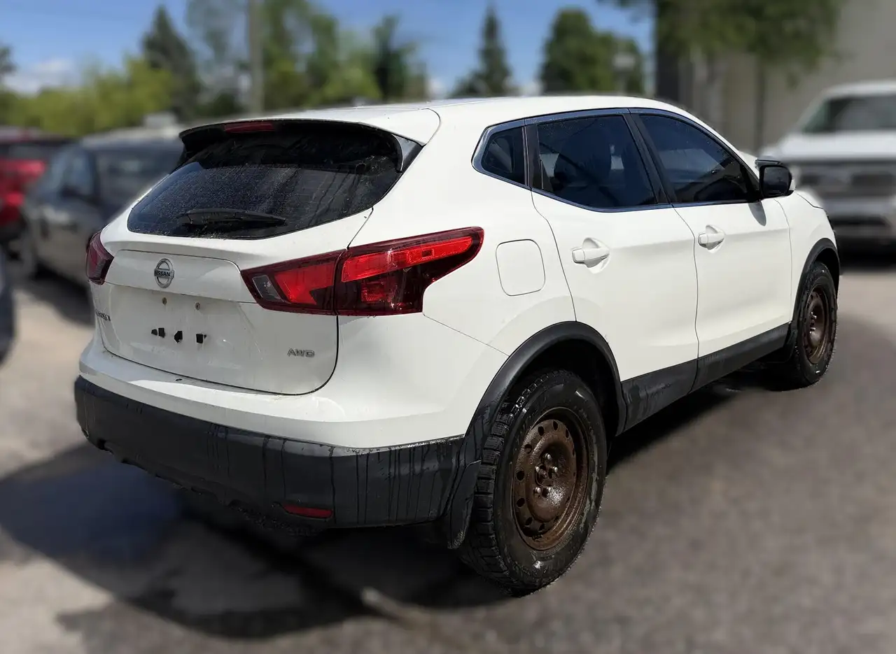 Nissan Qashqai photo Nissan Qashqai