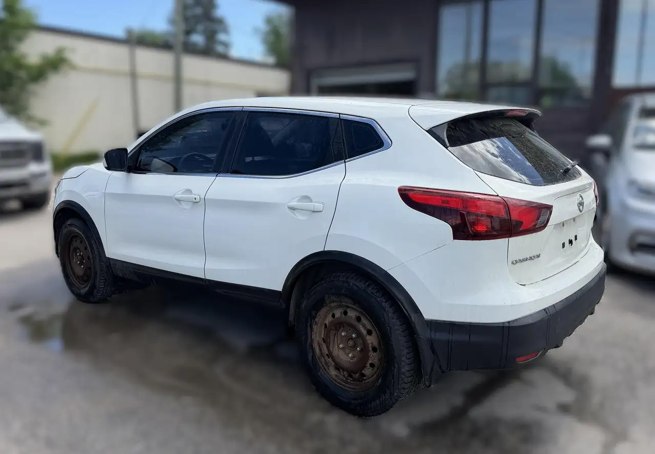 Nissan Qashqai photo Nissan Qashqai