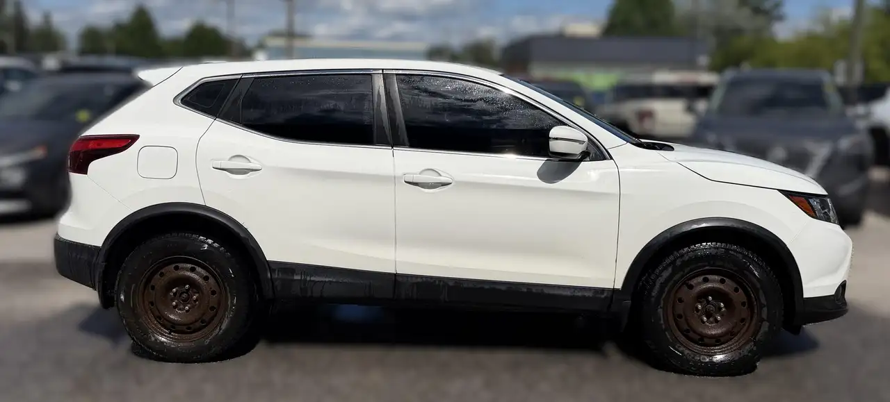 Nissan Qashqai photo Nissan Qashqai