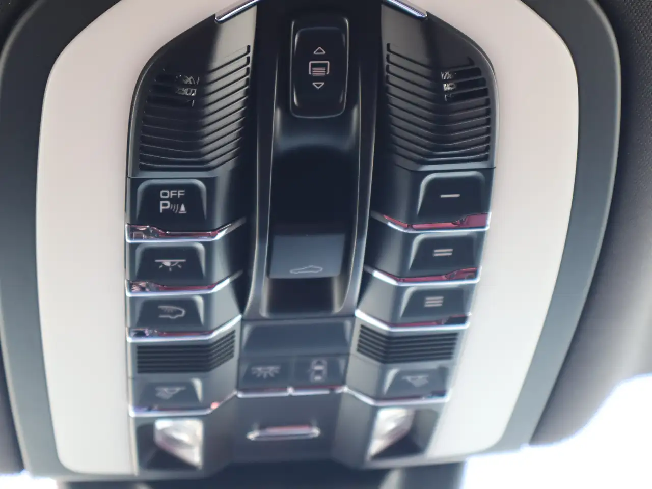 Porsche Macan снимка Porsche Macan