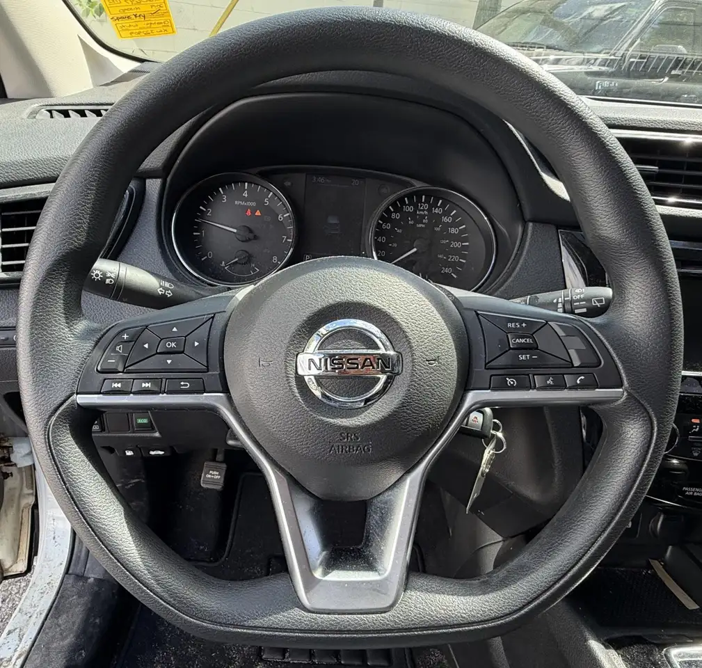 Nissan Qashqai photo Nissan Qashqai