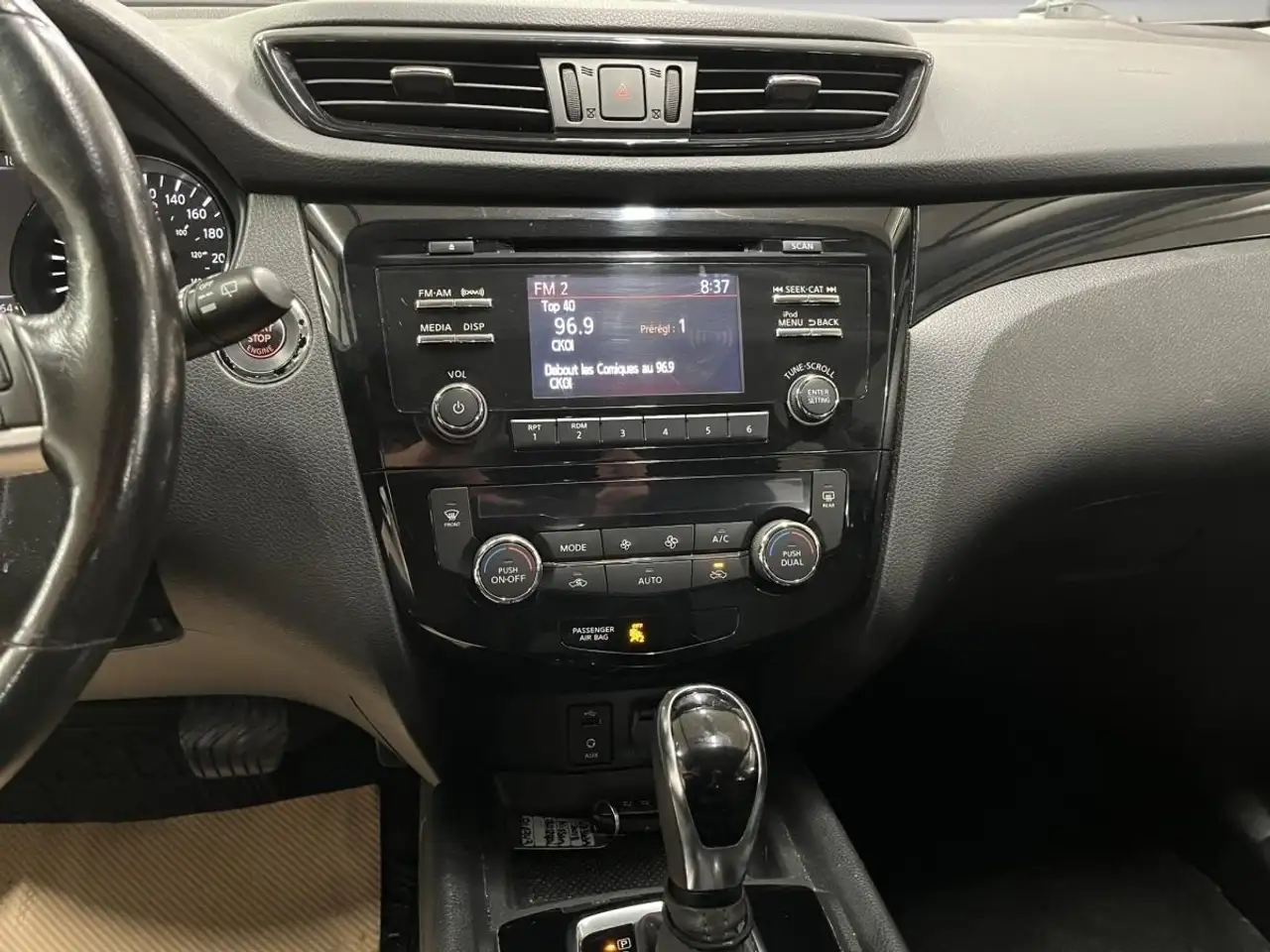 Nissan Qashqai photo Nissan Qashqai