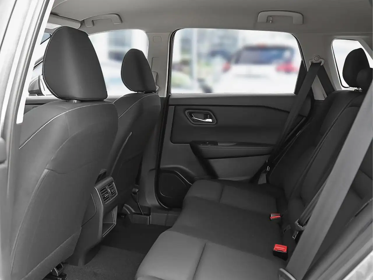 Nissan Rogue fotografie Nissan Rogue