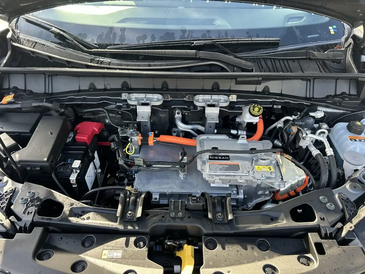 Nissan Leaf photo Nissan Leaf
