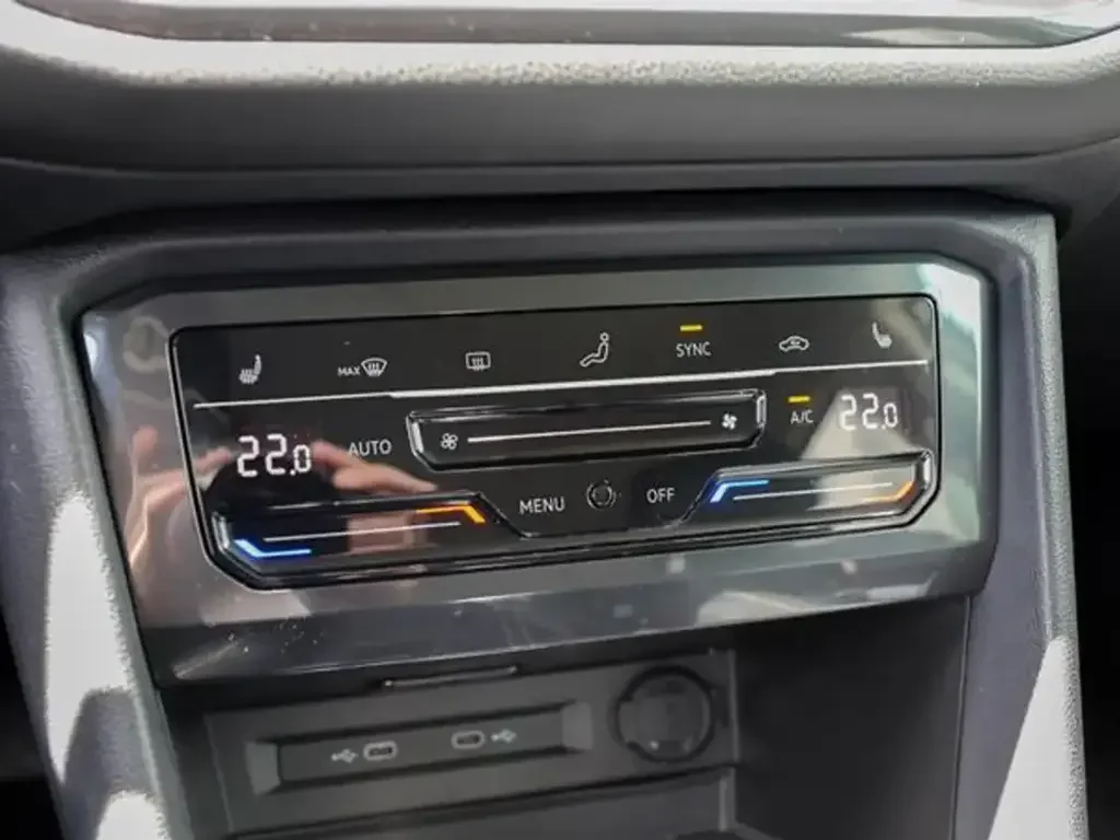 Volkswagen Tiguan снимка Volkswagen Tiguan