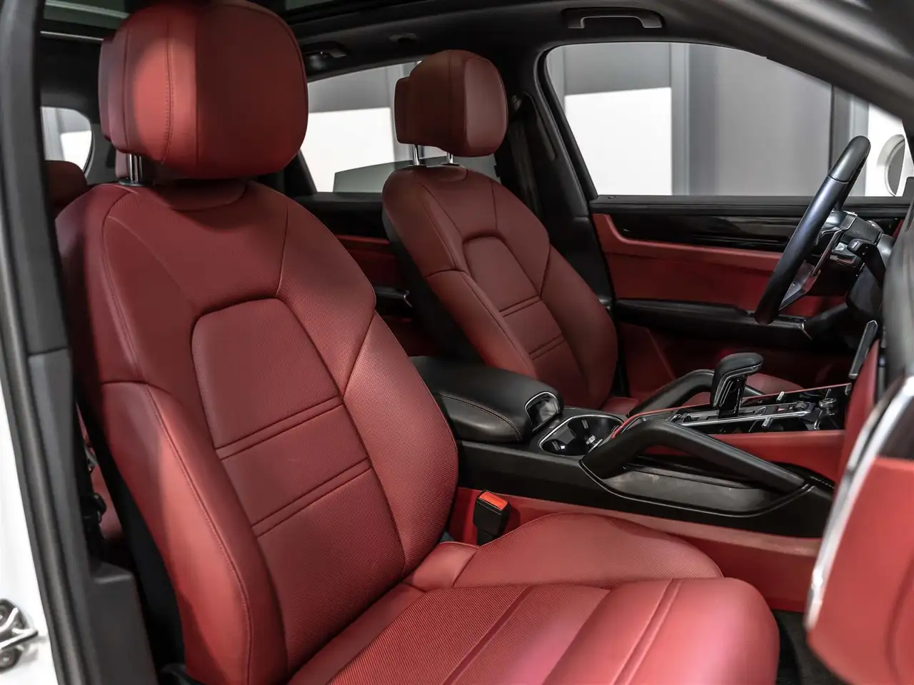 Porsche Cayenne снимка Porsche Cayenne