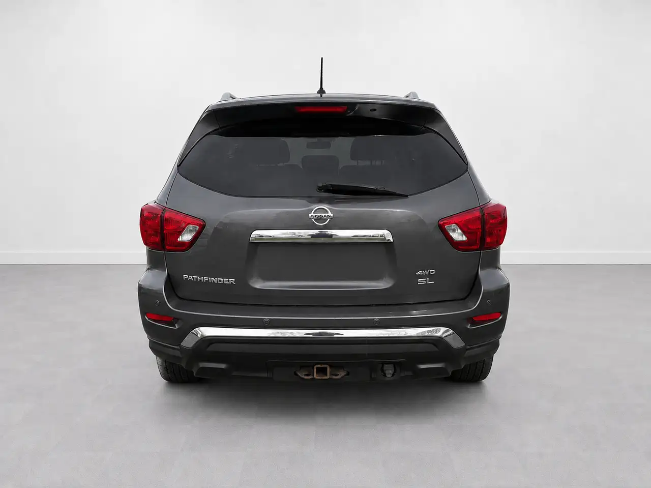 Nissan Pathfinder снимка Nissan Pathfinder